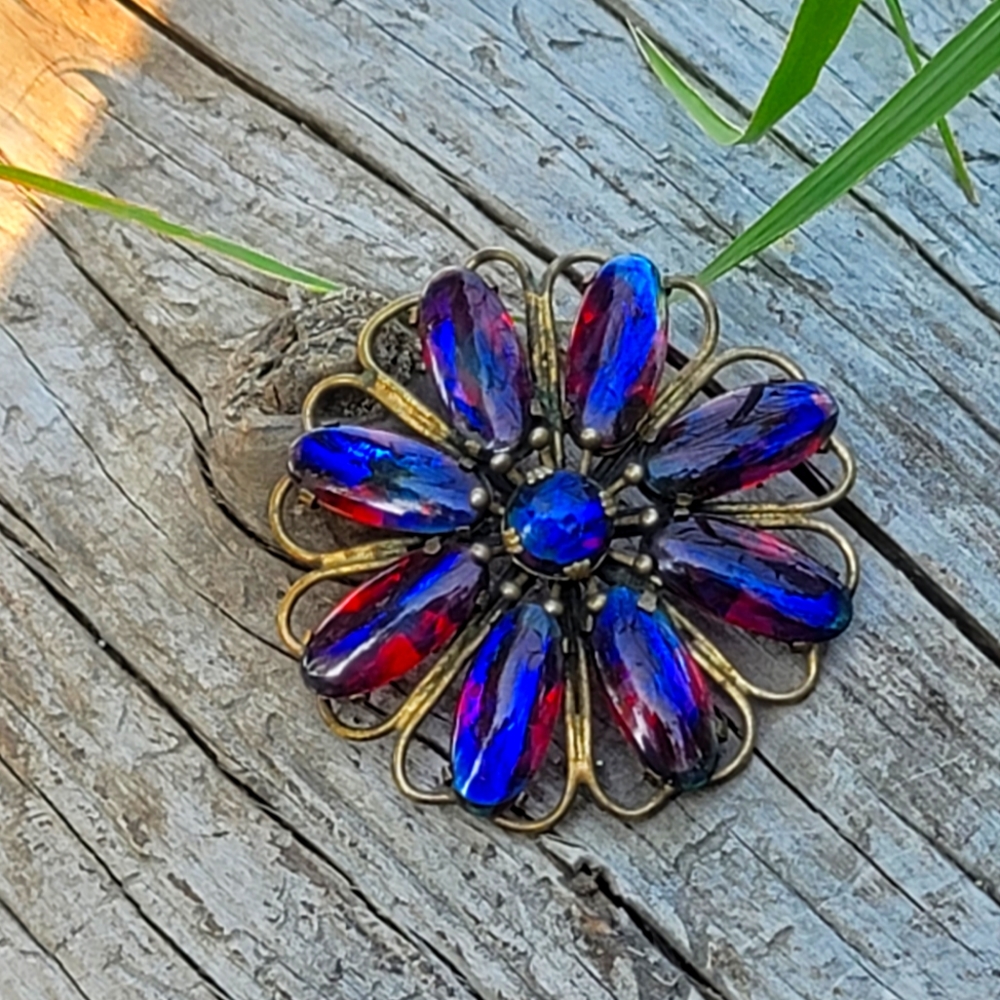 Vintage Dragons breath brooch